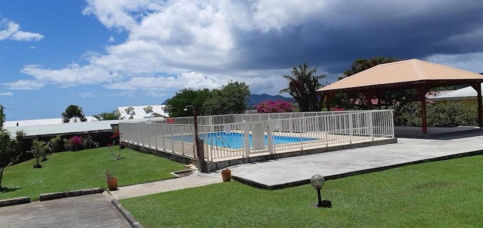 Ti'Bakoua A Sainte-Luce Plage Et Piscine Dış mekan fotoğraf